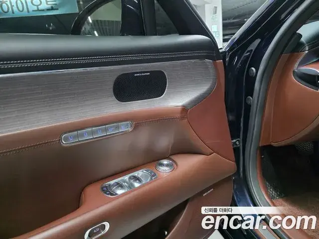 Genesis G90 2022 — Photo 20/20