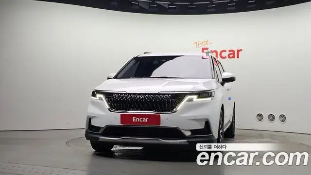 Kia Carnival 2021 — Фото 3/20