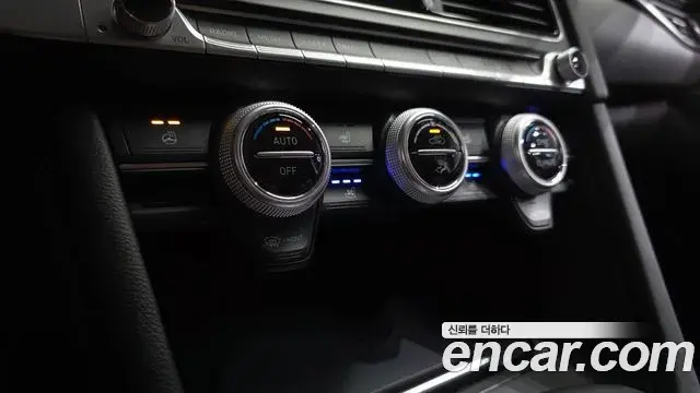 Genesis G70 2018 — Фото 18/20