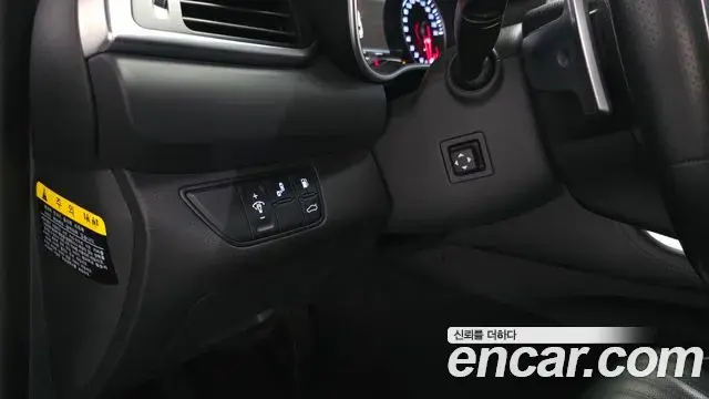 Genesis G70 2018 — Photo 14/33