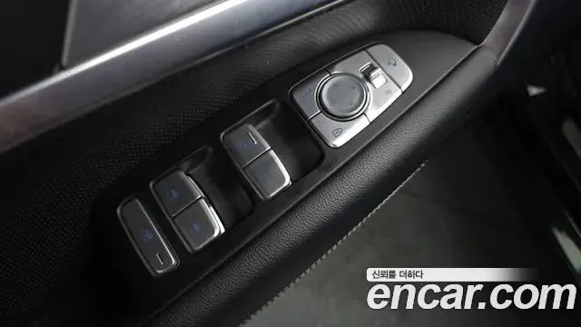 Genesis G70 2018 — Photo 33/33