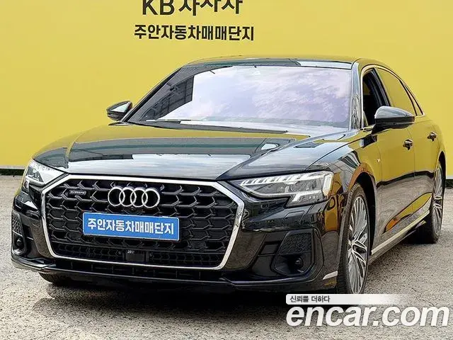 Audi A8 2023 — Фото 1/20
