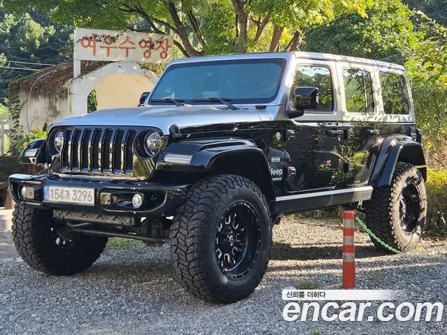 Jeep Wrangler 2021 — Фото 9/11
