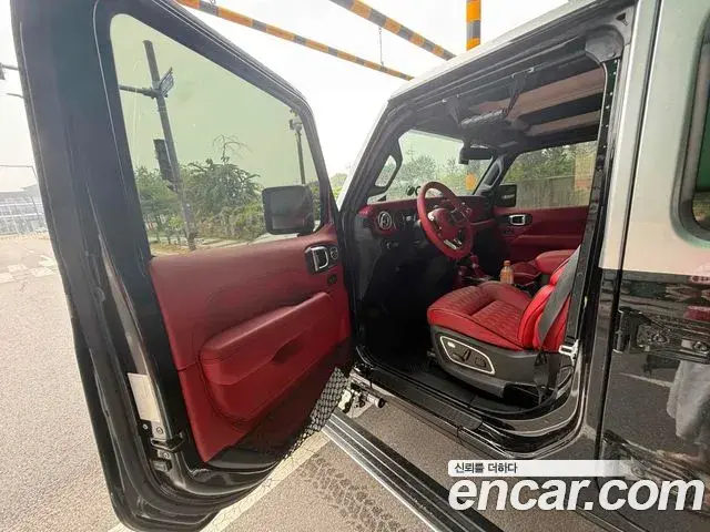 Jeep Wrangler 2021 — Фото 7/11