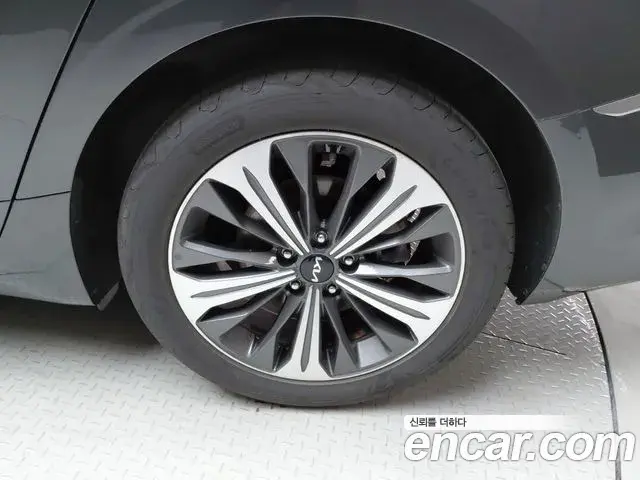 Kia K8 2022 — Photo 28/32