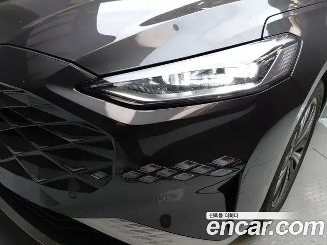 Kia K8 2022 — Photo 14/32