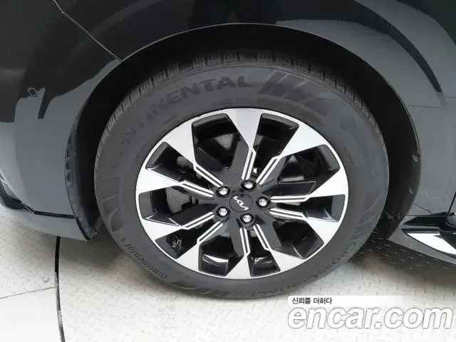 Kia Carnival 2022 — Photo 5/20