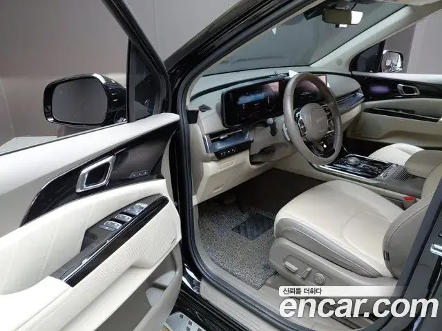 Kia Carnival 2022 — Photo 10/20