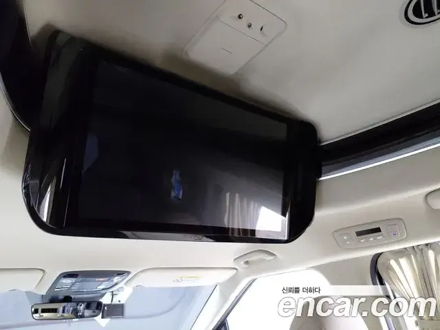 Kia Carnival 2022 — Photo 17/20