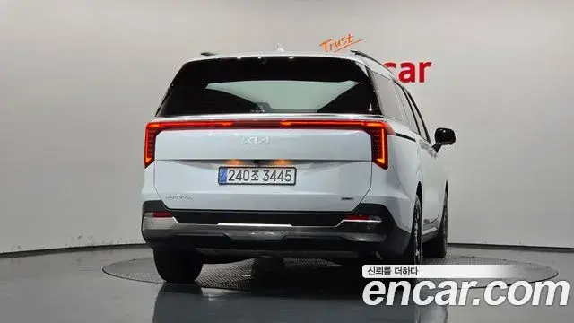 Kia Carnival 2024 — Фото 4/20