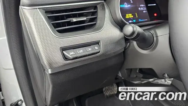 Renault Samsung Arkana 2024 — Фото 18/20