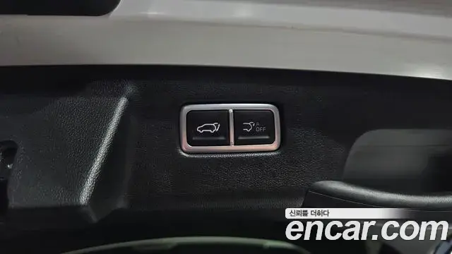 Kia Sorento 2023 — Фото 19/20