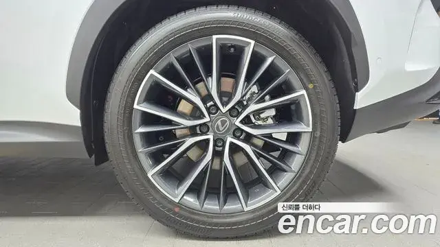 Lexus NX350h 2026 — Şəkil 2/33