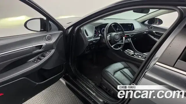 Hyundai Sonata 2022 — Фото 10/20