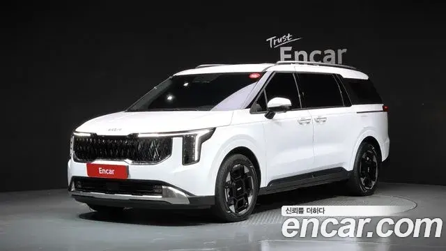 Kia Carnival 2025 — Photo 1/20