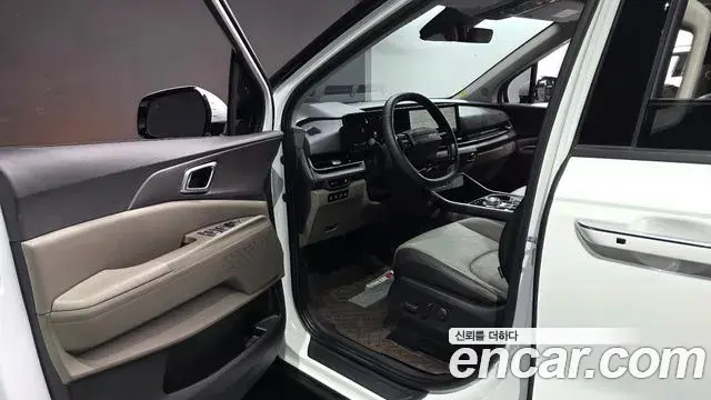 Kia Carnival 2025 — Photo 10/20