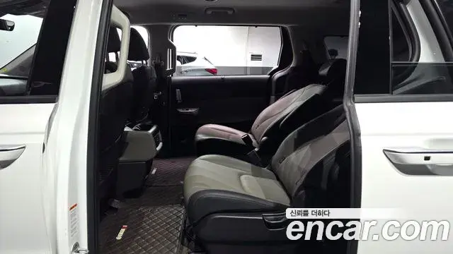 Kia Carnival 2025 — Photo 12/20