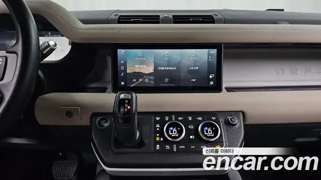 Land Rover Defender 2021 — Фото 14/20