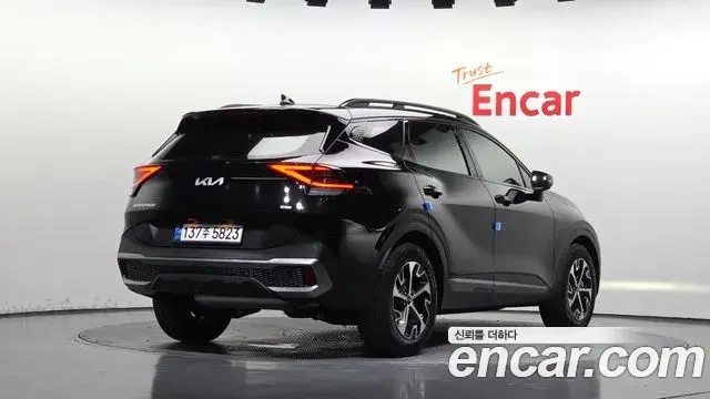 Kia Sportage 2024 — Фото 2/20
