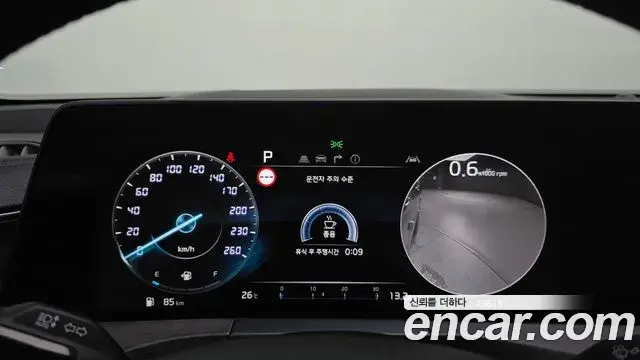 Kia K8 2021 — Photo 8/20