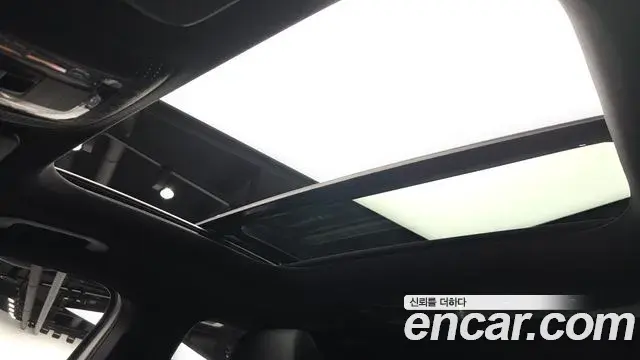 Mercedes-Benz GLB-Class 2021 — Photo 17/20