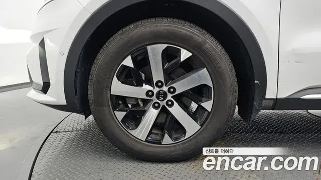 Kia Sorento 2020 — Фото 5/20