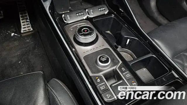 Kia Sorento 2020 — Фото 9/20