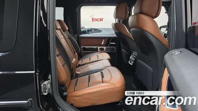 Mercedes-Benz G-Class 2019 — Фото 11/20