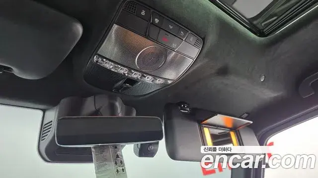 Mercedes-Benz G-Class 2019 — Фото 15/20