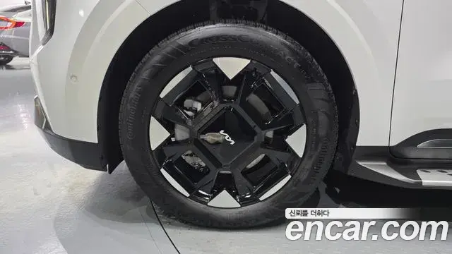 Kia Carnival 2025 — ფოტო 31/38