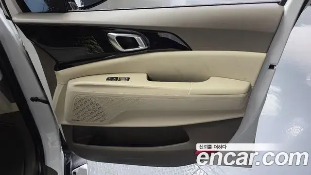 Kia Carnival 2025 — ფოტო 16/38