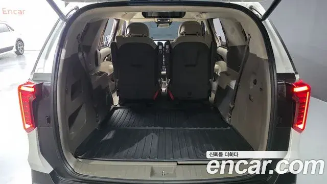 Kia Carnival 2025 — ფოტო 28/38