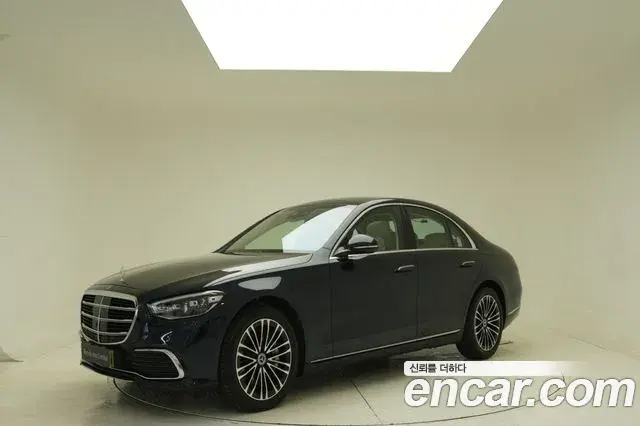 Mercedes-Benz S-Class 2025 — Фото 9/18