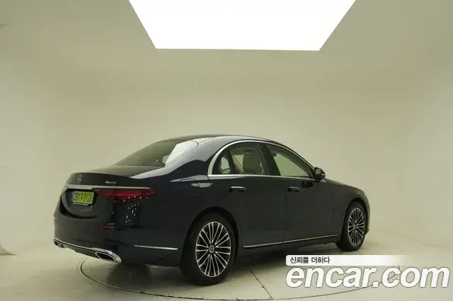 Mercedes-Benz S-Class 2025 — Фото 1/18