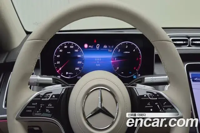 Mercedes-Benz S-Class 2025 — Фото 6/18