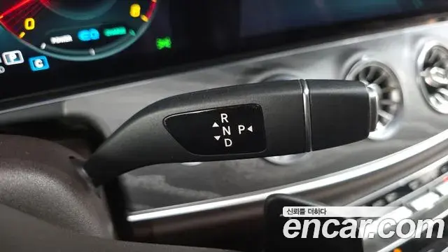 Mercedes-Benz CLS-Class 2020 — Photo 9/20