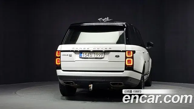 Land Rover Range Rover 2021 — Фото 3/20