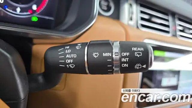 Land Rover Range Rover 2021 — Photo 35/41