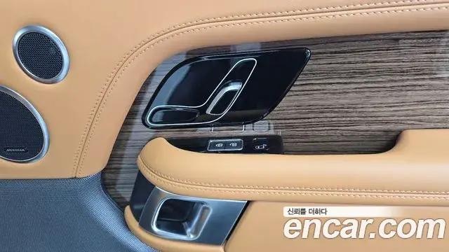 Land Rover Range Rover 2021 — Photo 41/41