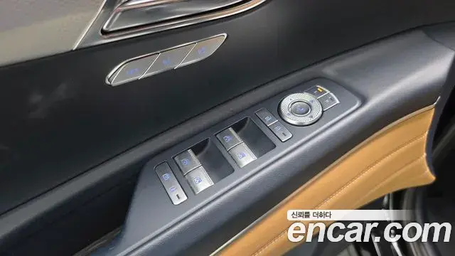 Genesis GV80 2021 — Photo 13/20