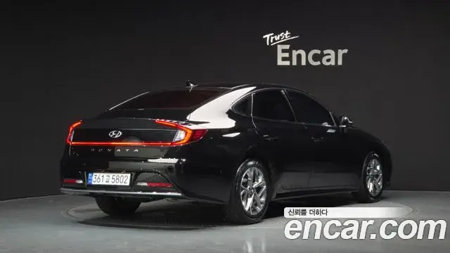 Hyundai Sonata 2021 — Фото 2/20