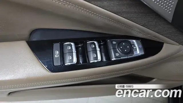 Kia K8 2021 — Şəkil 13/32