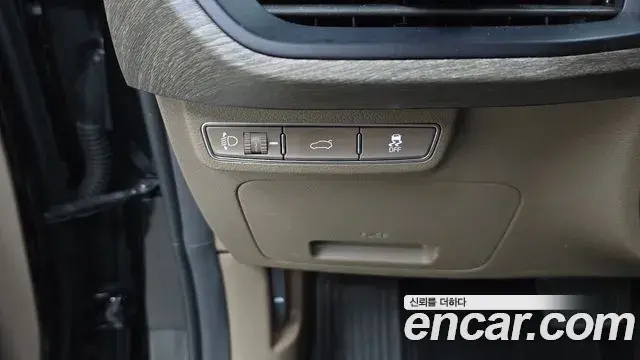 Kia K8 2021 — Şəkil 20/32