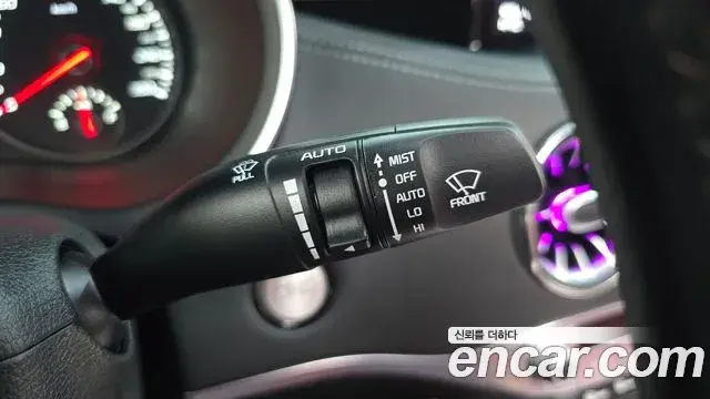Kia Stinger Meister 2020 — ფოტო 29/36