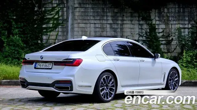 BMW 7 Series 2020 — Фото 2/20