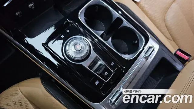 Kia Carnival 2021 — Фото 9/20