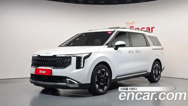 Kia Carnival 2025 — ფოტო 32/35