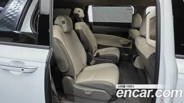 Kia Carnival 2025 — ფოტო 23/35