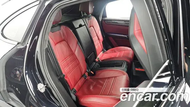 Porsche Cayenne 2020 — Фото 11/20