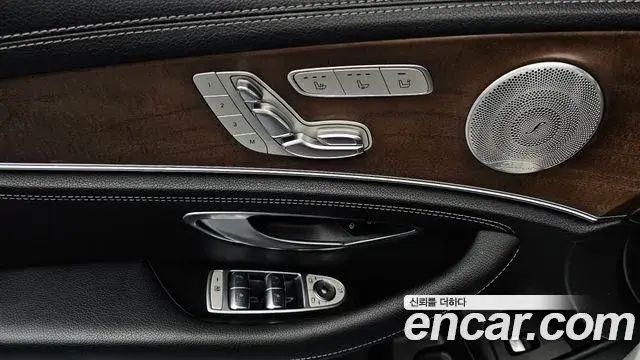 Mercedes-Benz E-Class 2020 — Фото 20/20